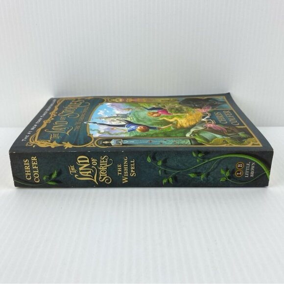 The Land of Stories: The Wishing Spell Book by Chris Colfer - Picture 4 of 11